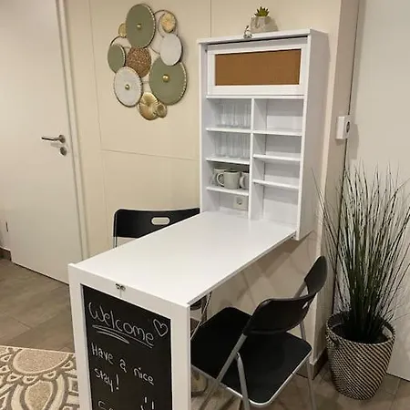 Situe Aux Abords De La Foret Avec Parking Lejlighed *