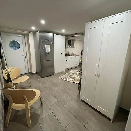 Situe Aux Abords De La Foret Avec Parking Lejlighed *