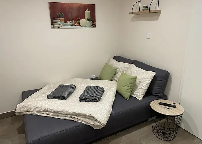 Situe Aux Abords De La Foret Avec Parking Apartment *