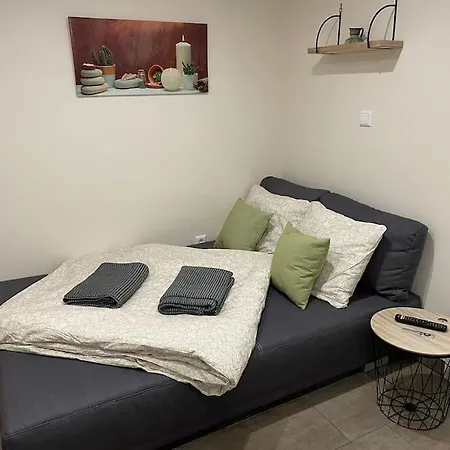 Situe Aux Abords De La Foret Avec Parking Apartamento *