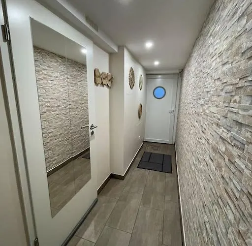 Situé Aux Abords De La Forêt Avec Parking Appartement Differdange